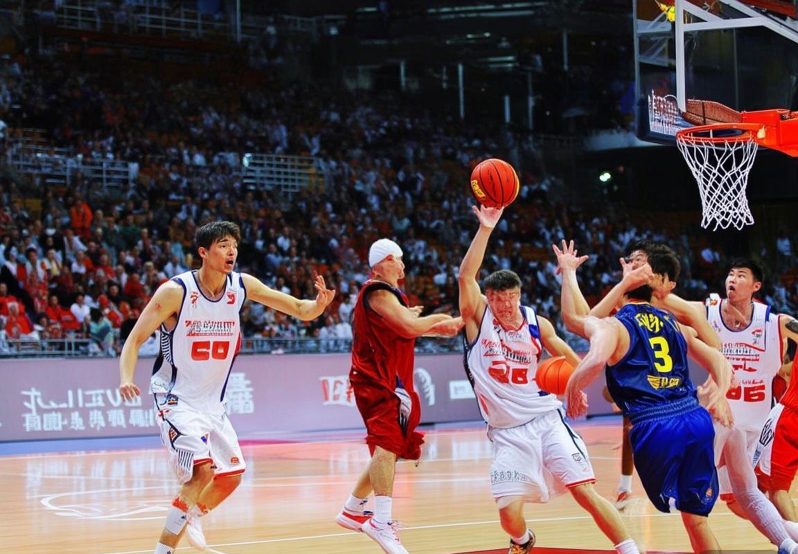 辽宁队绝杀福建：CBA巅峰对决揭秘(图3)